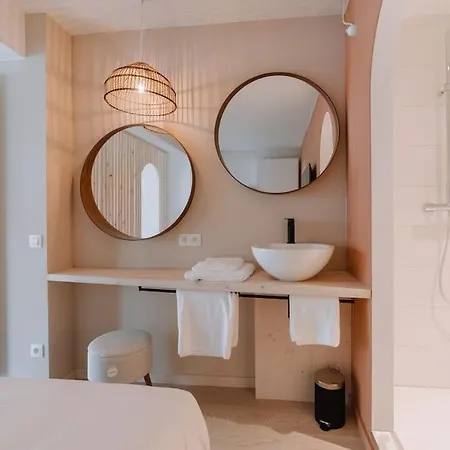 : La Blanche De La Grand Place